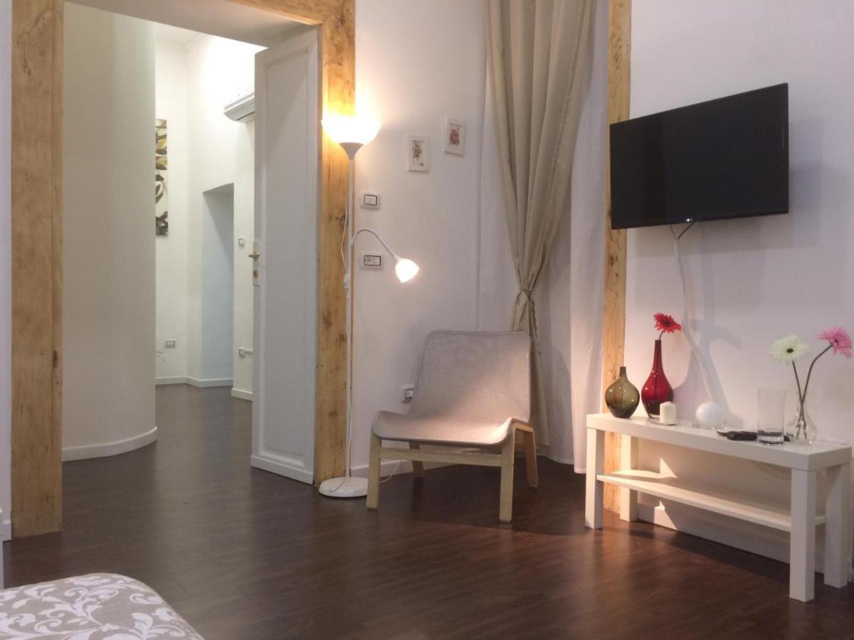 Апартаменты Piazza Carita' Centro Storico Неаполь Экстерьер фото