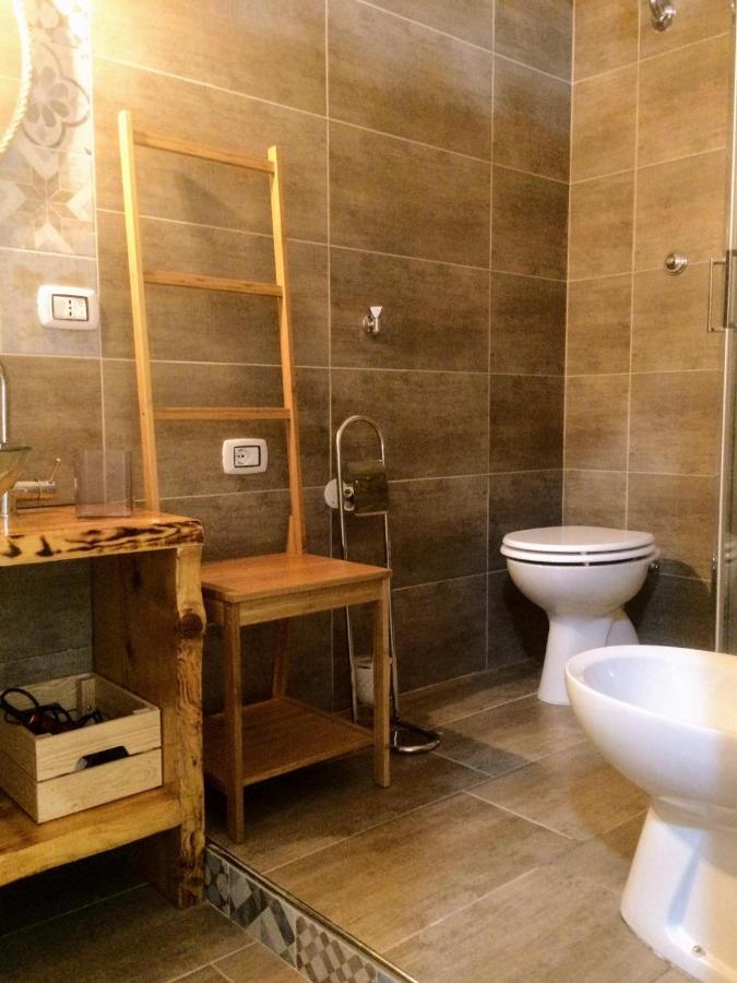 Апартаменты Piazza Carita' Centro Storico Неаполь Экстерьер фото